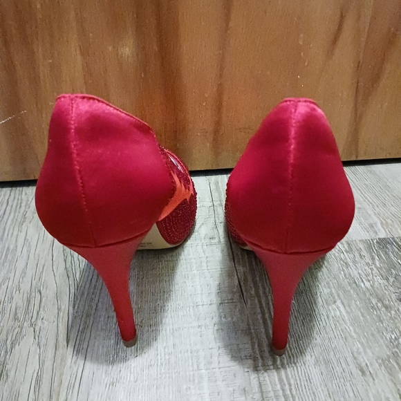 Like-New DREAM PAIRS Red Heels Sz 9 - Picture 7 of 16